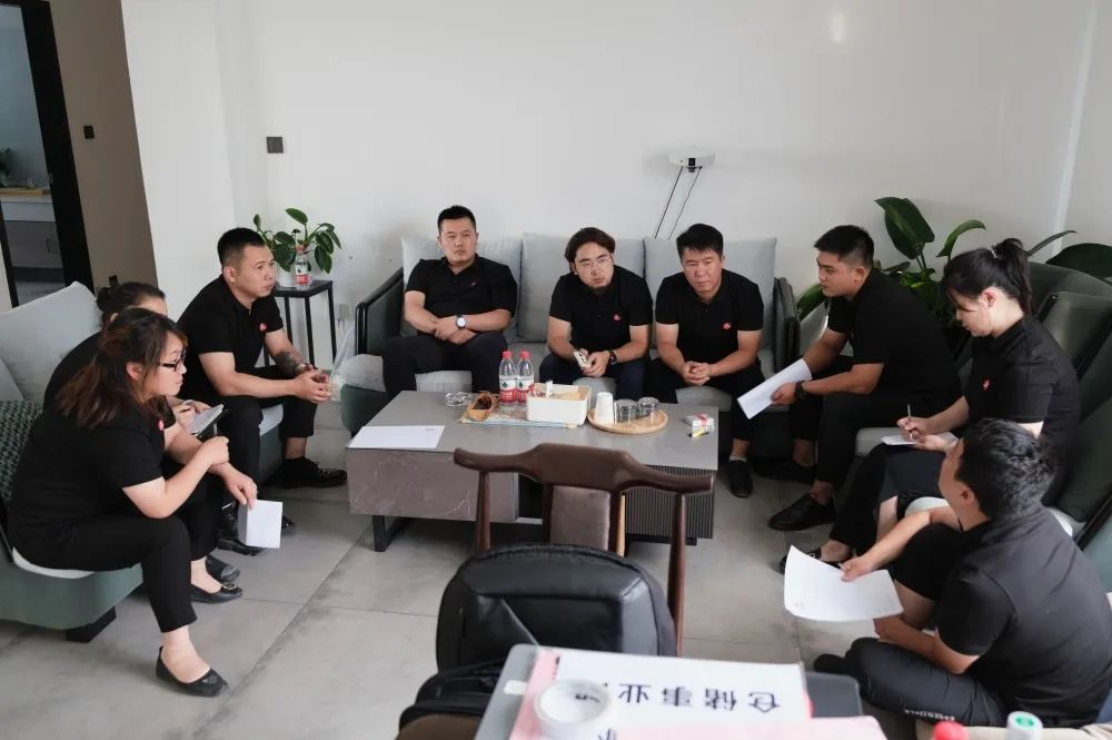 心相融·创未来丨龙海达物流2022年中总结会议