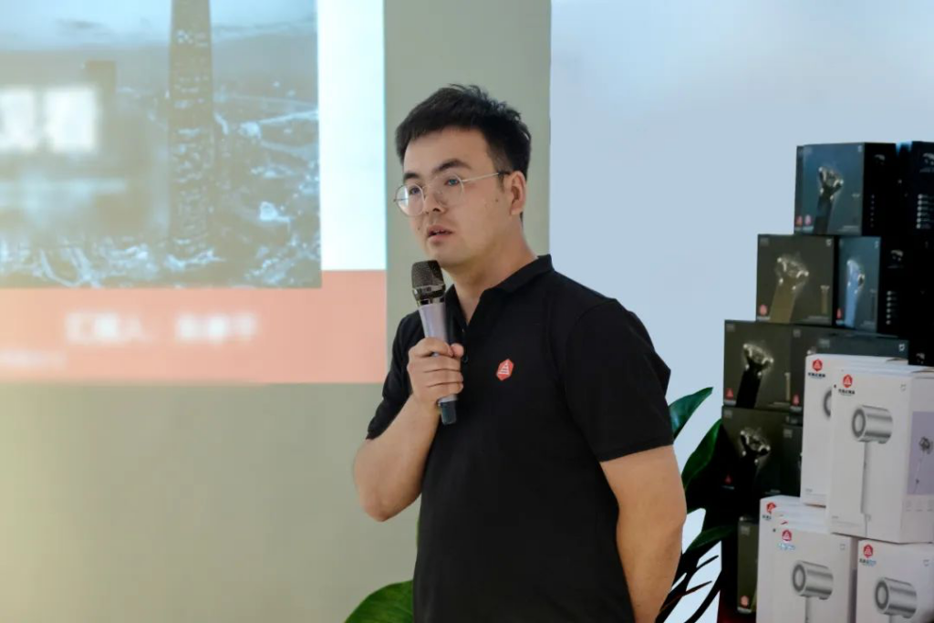 心相融·创未来丨龙海达物流2022年中总结会议