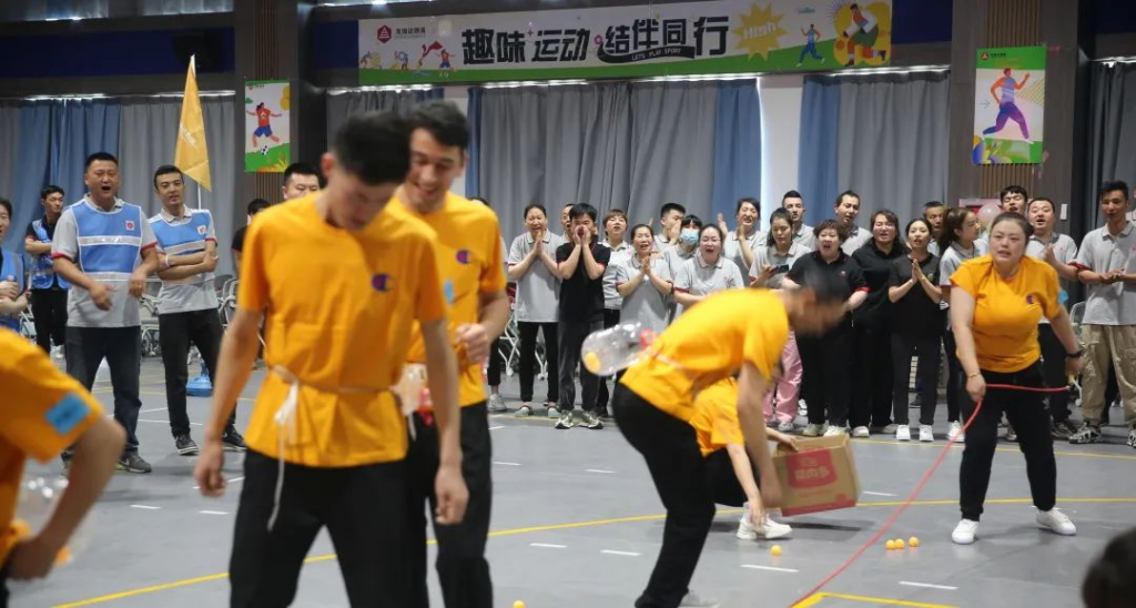 趣味运动结伴同行 | 龙海达物流趣味运动会