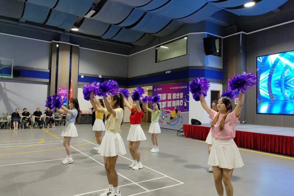健康“羽”你分享,追梦“羽”你同行——龙海达物流第三届“智慧杯”羽毛球比赛