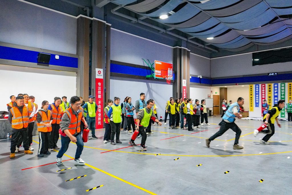 安全护航 共筑防线 | 龙海达物流2025年安全主题活动