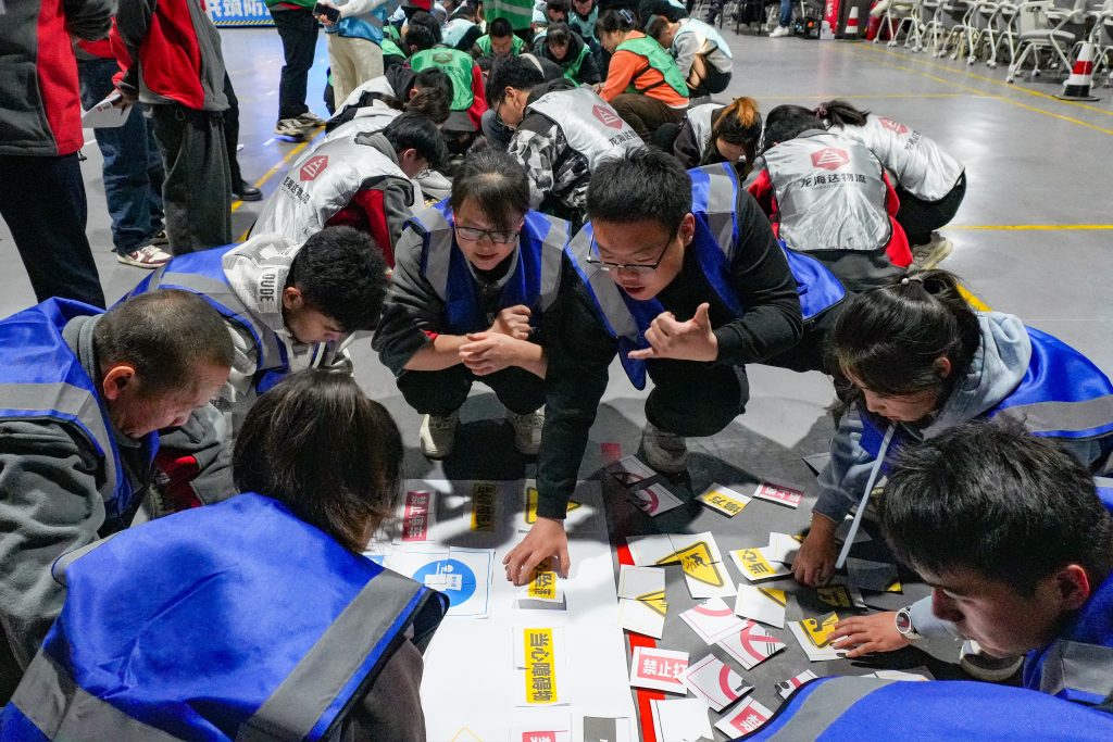 安全护航 共筑防线 | 龙海达物流2025年安全主题活动